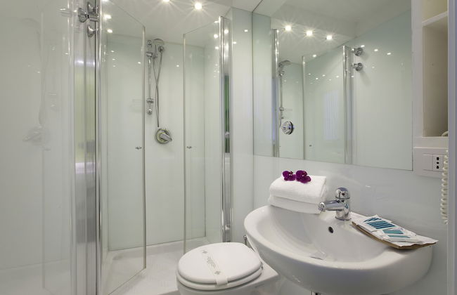 Sorrento Apartments ONE - Photo 28