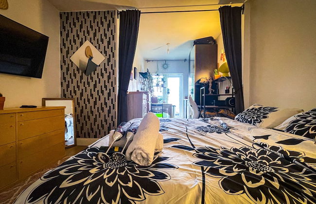 Large 1-bed Studio in London Well Equipped - Foto 5