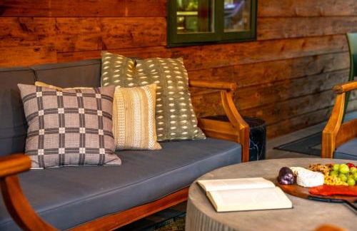 Dog Friendly, Year Round, Creekside Cabin, Hot Tub, 6 Acres - Foto 34