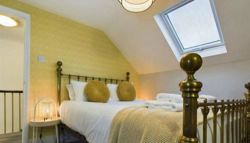 Central Eastbourne Escape with Rooftop Jacuzzi - Foto 2