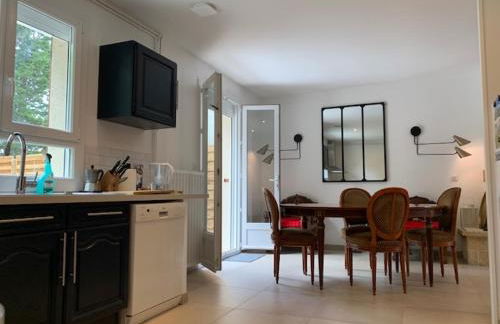 VILLA 600m de la plage calme Location possible à partir de 3 nuitées, pouvant accueillir 6-8 pers Activités nautiques randonnée vélo pêche golf casinos - Foto 24