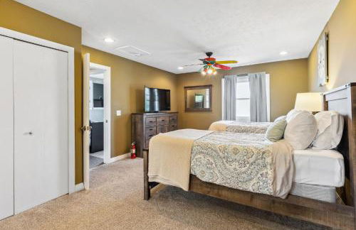 Sunset Haven - Lakeside Retreat in GOTL - Foto 21