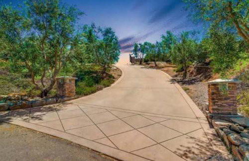 Acres of Bliss - A hillside getaway - Foto 2