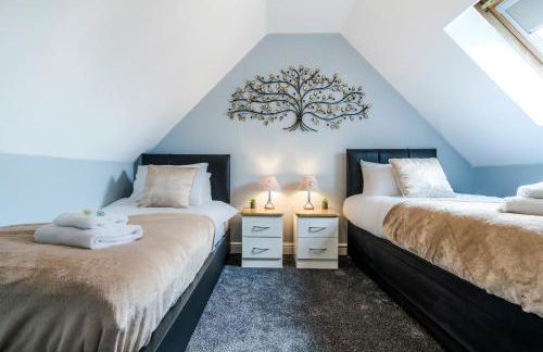 Progressive House 5 Bedrooms Inc Study with Sofabed, Garden, Smart TV in Every Bedroom FREE Parking - Foto 15