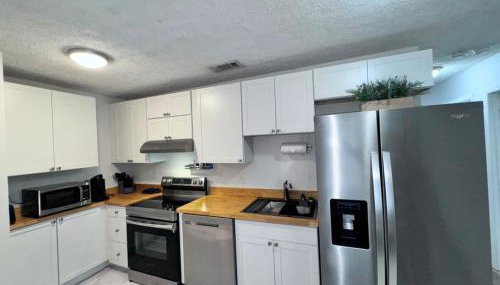 Downtown and Near, I-95. Pet Yes - Foto 2