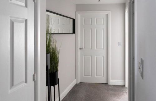 Lovely, comfortable 2-bed Braehead - free parking - Pass the Keys - Foto 38