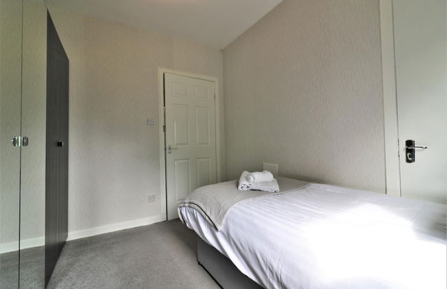 Carfin House - Motherwell - Photo 43