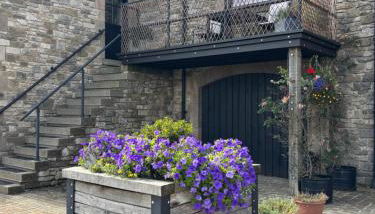PEAK DISTRICT ROMANTIC Courtyard Loft, with Outdoor Japanese Whirlpool Bath - Foto 4