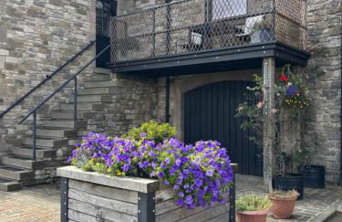PEAK DISTRICT ROMANTIC Courtyard Loft, with Outdoor Japanese Whirlpool Bath - Foto 4