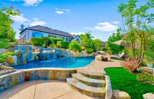 Massive 7BR Stunning MTN View Zen Retreat Pool and Spa - Foto 3