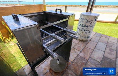 Casa a beira mar com 4 suites e muito conforto - Photo 11