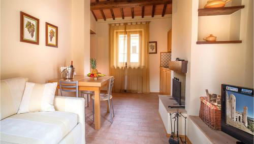Cozy Apartment In Foligno With Wifi - Foto 4