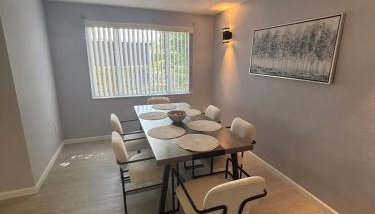 Charming 3BR Family Retreat Near Tarpon Springs - Foto 3