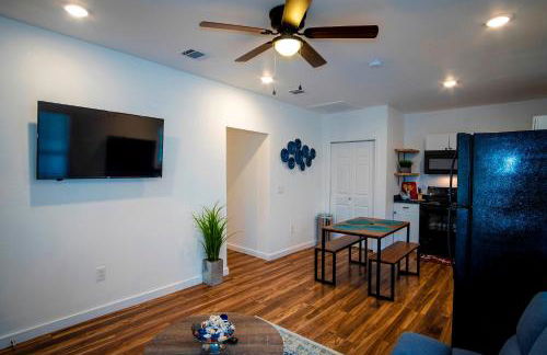 Downtown View Cozy 2br/1ba Home Sleeps 8 - Foto 8