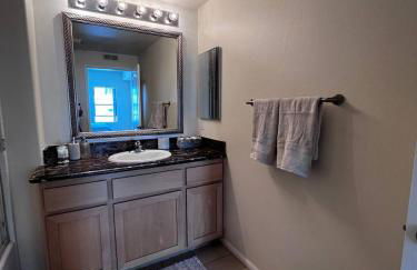 SoCal Lux on Miramar - Foto 26