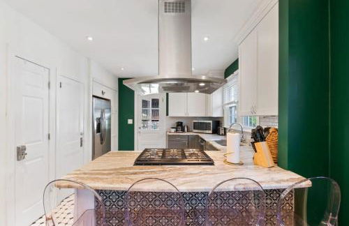 Massive 5BR Historic CozySuites House - Foto 35