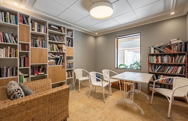 MAMAD - Deluxe 2BD Jaffa Dreams W Pool & Parking - Foto 32