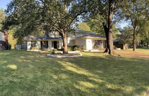 Luxury Southern Mansion w/ Pool - Foto 2