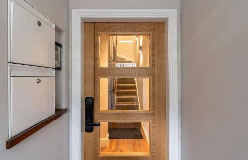 Royal View Apartments - Photo 12