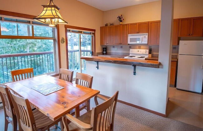 Snow Creek Lodge by Fernie Lodging Co - Photo 63