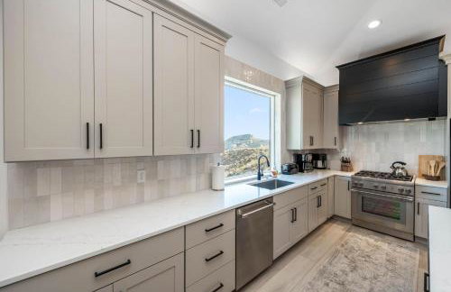 Cliffside Modern Villa - Hot Tub Stunning Views - Foto 5