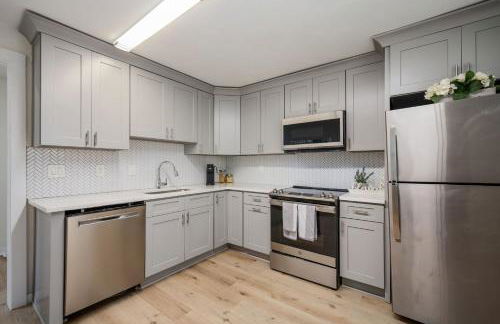 Relax in a Modern Luxury 1BD in Sylvan Hills - Foto 7