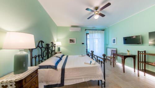 Agriturismo Isola Dei Calanchi - Guest House - Foto 4