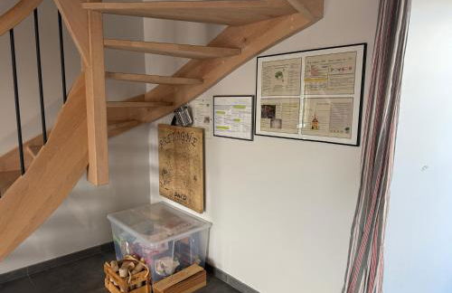 Gîte LE RABIOUZE - 4 épis, 15 pers, 22 couchages - Ancienne Bergerie rénovée, cachet d'origine conservé - Vue magnifique - Label Ecogîte - Foto 53