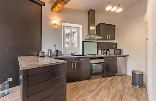 L'élégant T3 coeur du village parking facile - Foto 7