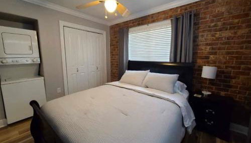 Great Spot near LSU and Mike the tiger - Foto 4