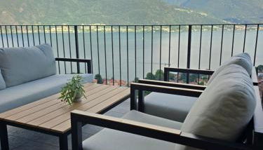 Amazing Lake View Apartment with Pool and 2 Terraces, Modern Urio, by STAYHERE-LAKECOMO - Foto 4