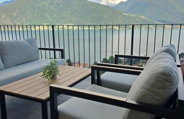 Amazing Lake View Apartment with Pool and 2 Terraces, Modern Urio, by STAYHERE-LAKECOMO - Foto 4