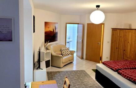 Wohlfühl-Ferienwohnung mit Tiefgarage im Grünen - Photo 9