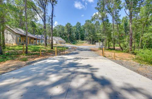 Close to Sports Complex Modern Millbrook Duplex! - Foto 26