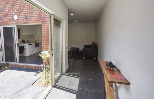 Mansi on Raymond - Photo 23