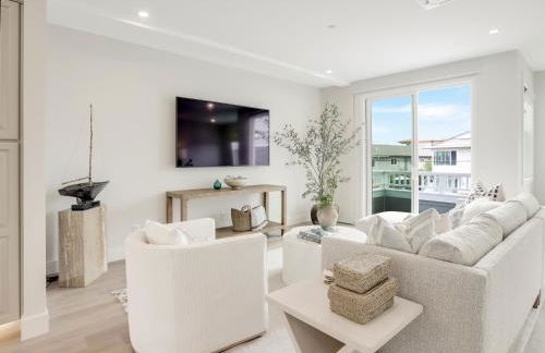 Coastal retreat near the beach w Panoramic Ocean Views, Rooftop Deck, & Firepit - Foto 6