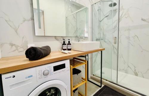 201 - Appartement confortable face à la Maison du Peuple - Foto 8