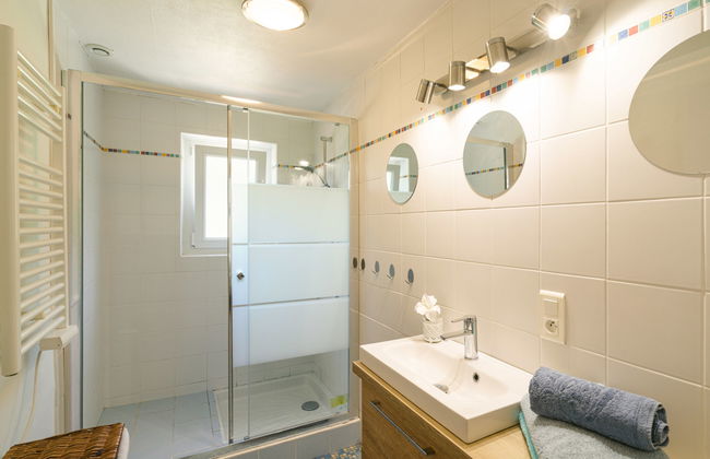 2 bedroom House in Pouldreuzic with garden and terrace - Photo 14