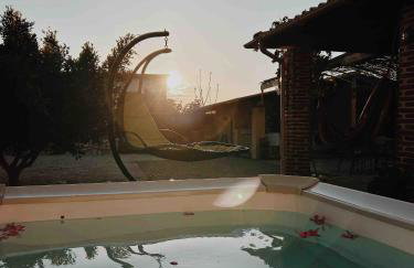 Vintage Stone House Where Calm Lives - Photo 2