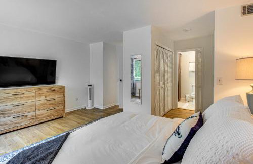 Keowee Key Condo with Lake Access and Community Pools! - Foto 11