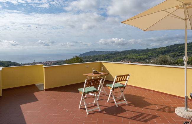 3 bedroom Apartment in San Bartolomeo al Mare - Photo 19