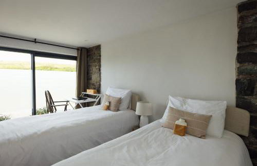 Cliff-top Cottage on Coast Path w/Panoramic Views - Photo 19