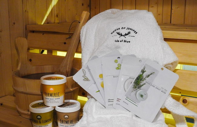 House Of Juniper - The Cabins - Photo 7