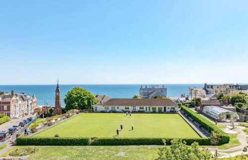 Rooftop Hideaway -Central Coastal Flat - Sea Views - Photo 29