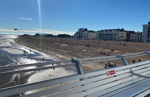 Ann Apartments opposite the Pier with sea view - Photo 42