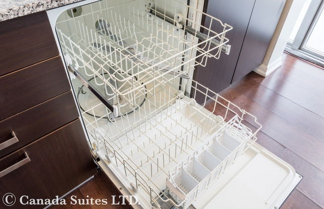 Canada Suites - 832 Bay St. - Foto 17