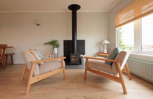 Sunset Lodge, River View & Log Burner - Foto 25