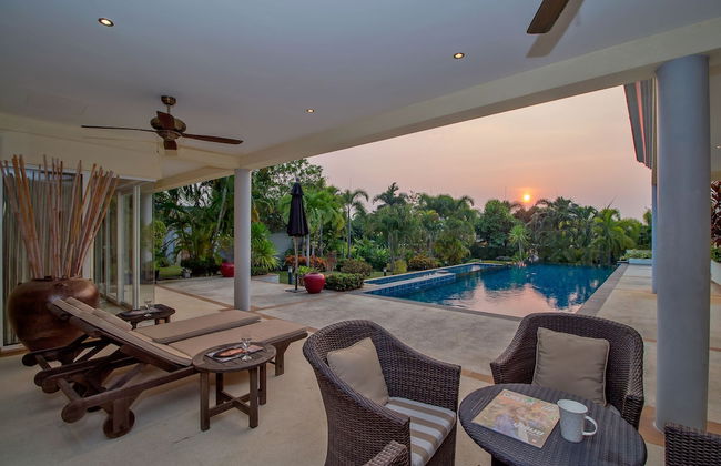 Pattaya Sunset Villa 4 Bedroom Sleeps 8 - Foto 33