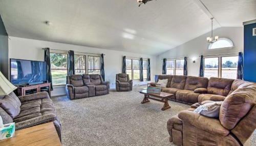 Spacious Massillon Log Cabin with Fire Pit! - Foto 5