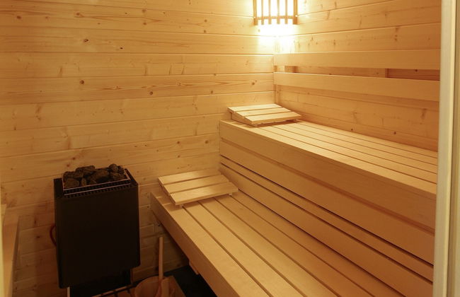 Group Villa With Pool & Sauna - Photo 34